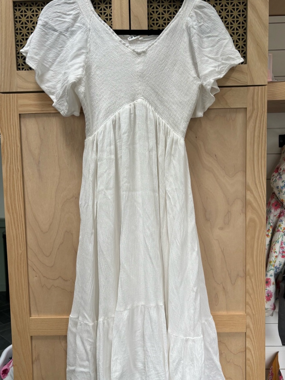 in loom White V-Neck Puff Sleeve Midi Dress